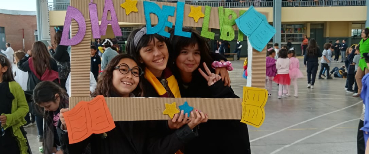 Promoción del día del libro en nuestra comunicad educativa